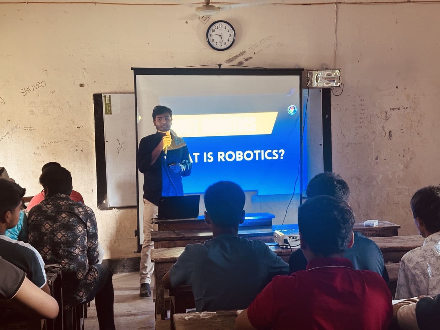 Robotics workshop — "What is Robotics?"