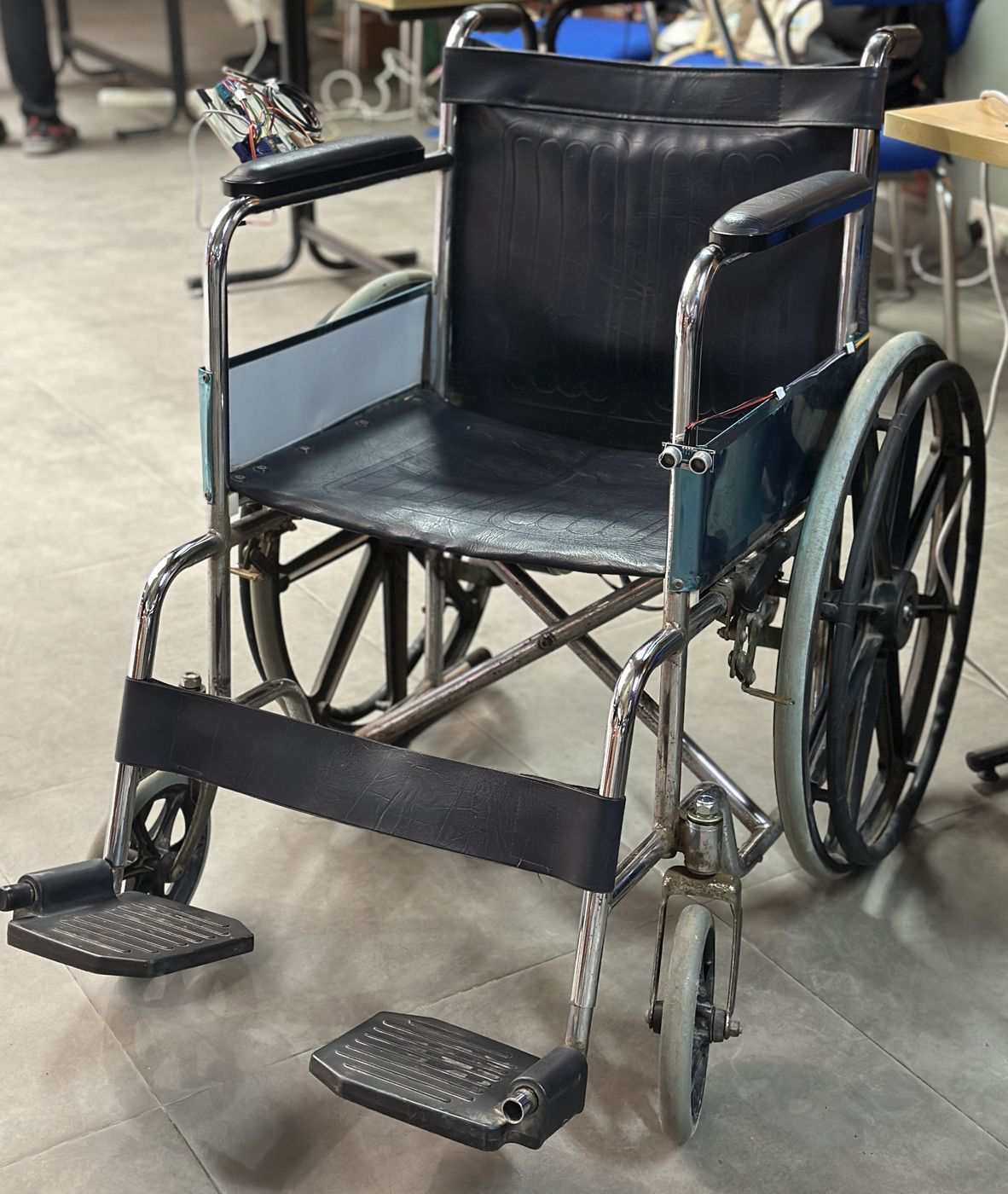 C.A.R.E. Wheelchair V3 — photo 1